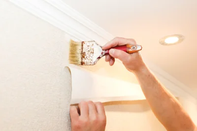 Pose de papier peint à Anché — revêtements muraux et toiles de verre